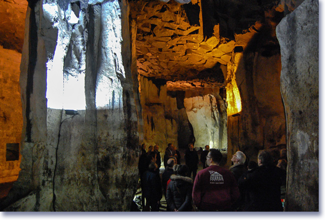 Gruppenfhrung 32 m unter der Oberflche - Die Basalt-Felsenkeller unter Mendig - Hier unter Vulkan-Brauerei